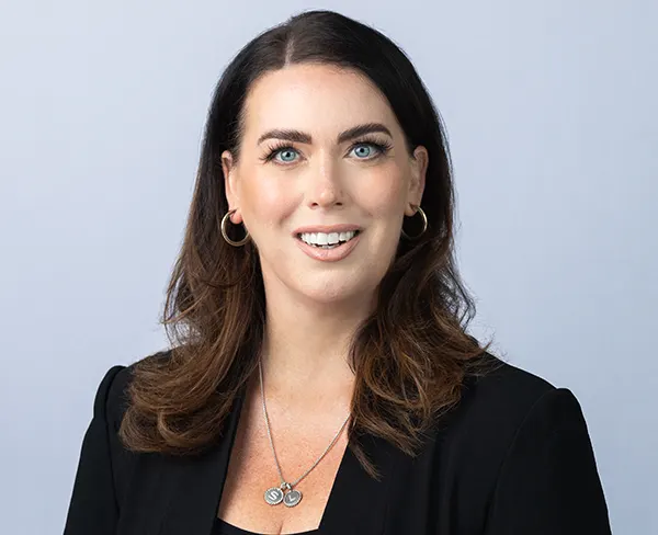 Julie Berger-Director of Lease Advisory